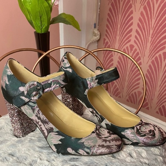 Marc Fisher Green & Pink Glitter Block Heels Mary Jane’s Size 8 - Picture 16 of 16